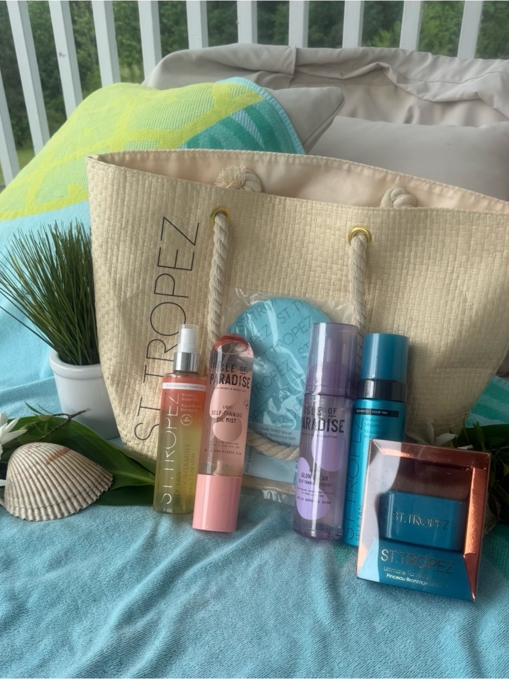 St. Tropez straw beach tote with 6 products!